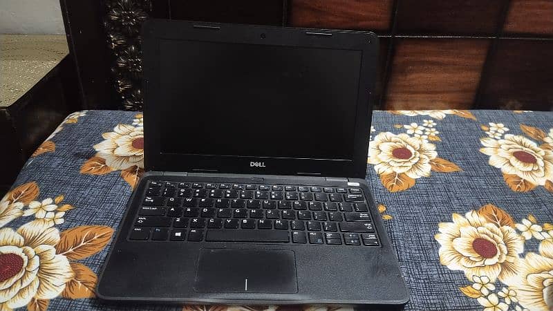 dell laptop brand new condition for sale 3