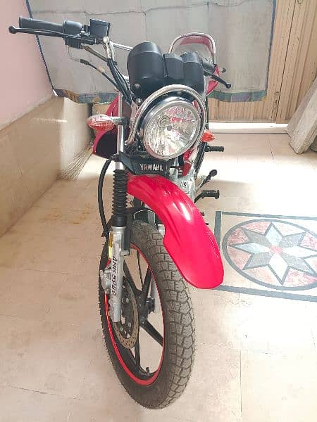 yamaha YBR G 2022 Model Bike 4