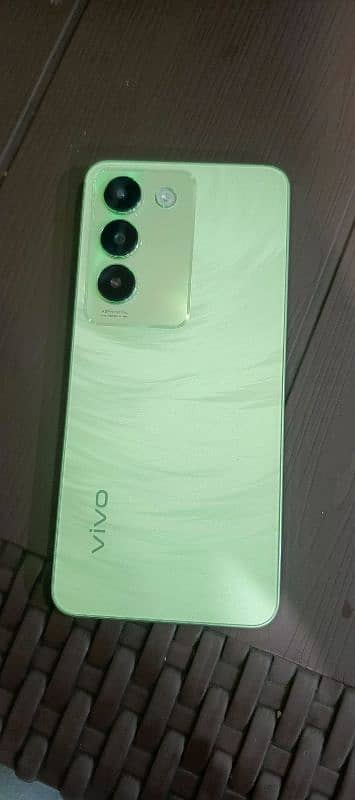 Vivo y100 2