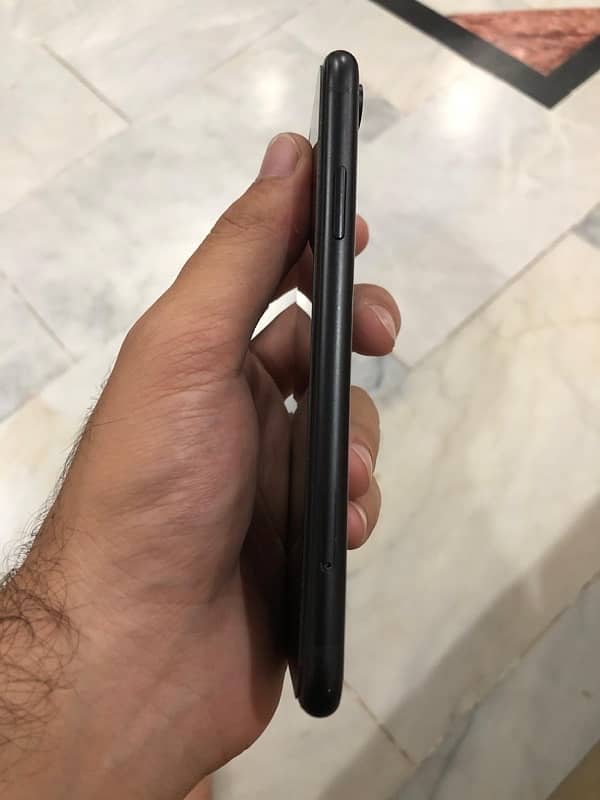 Iphone Xr NON-PTA 5