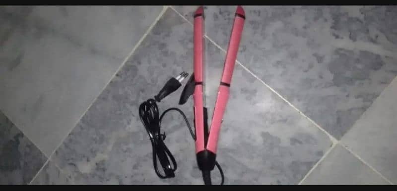 Hair straightener and curler 1