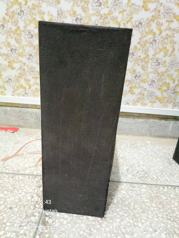 8 inch Speaker Box Bilkull New Hai. 2