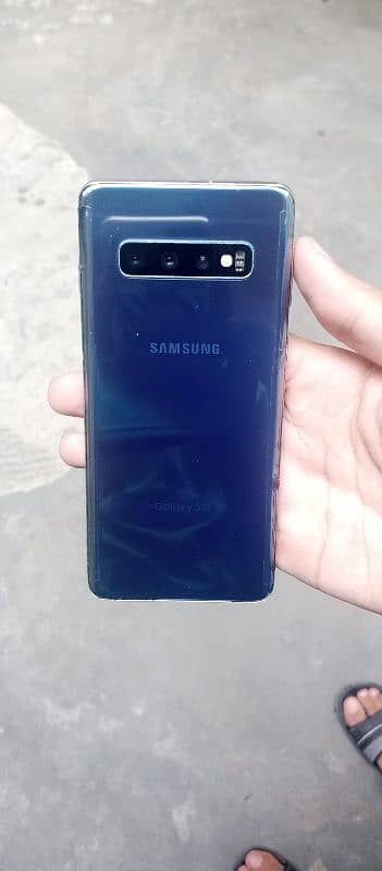 Samsung galaxy S10 (prism blue) 1