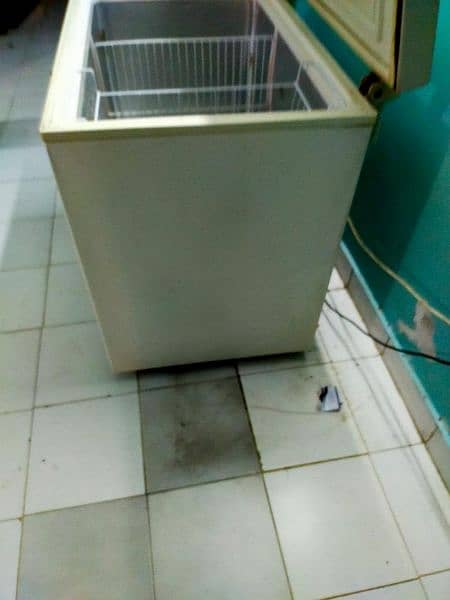 Waves deep freezer for sale 3