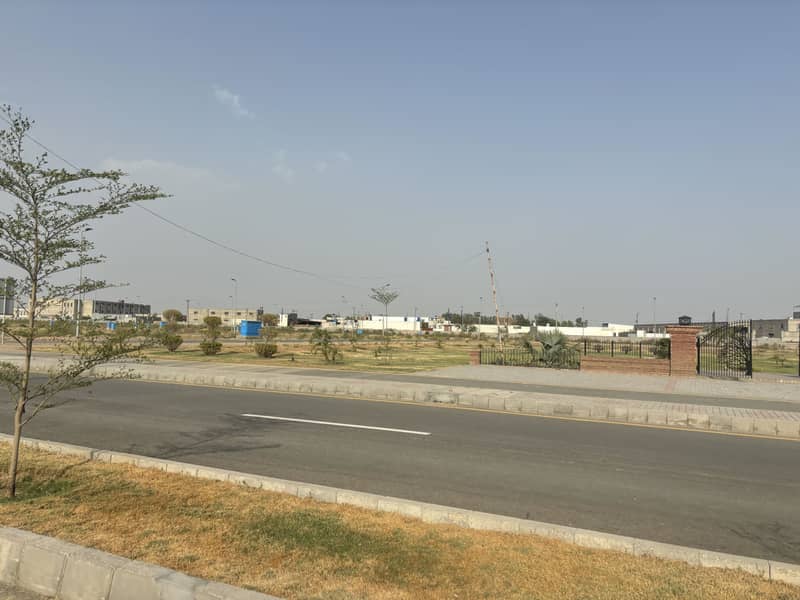 DHA RAHBAR CCA4 COMMERCIAL PLOT IS AVAILABLE FOR SALE 0