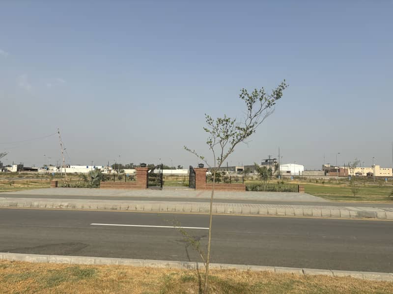 DHA RAHBAR CCA4 COMMERCIAL PLOT IS AVAILABLE FOR SALE 3