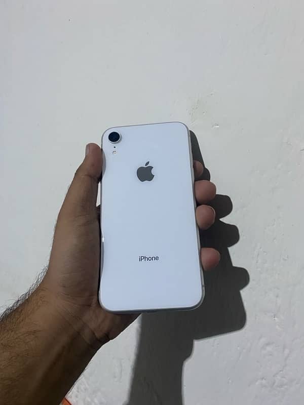 IPHONE XR ALL OK Pta aprove SEALED PHONE GARANTEED 1