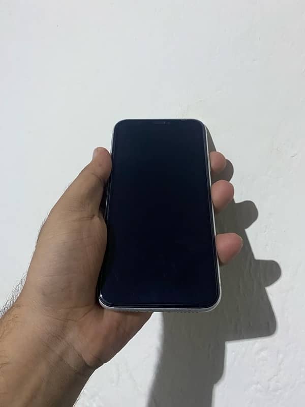 IPHONE XR ALL OK Pta aprove SEALED PHONE GARANTEED 2