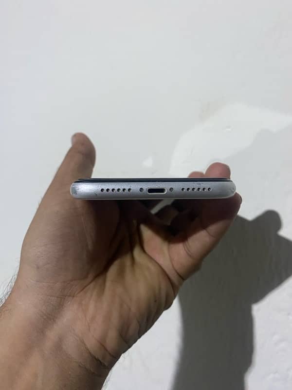 IPHONE XR ALL OK Pta aprove SEALED PHONE GARANTEED 6