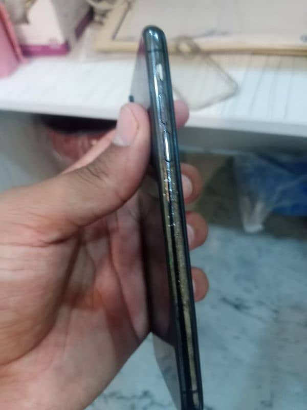 iph x non pta 64 gb condition 10/10 battery changed 100 0