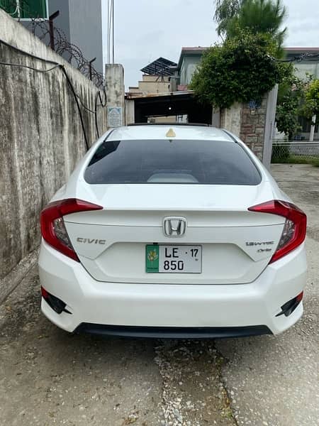 Honda Civic Oriel 2017 11