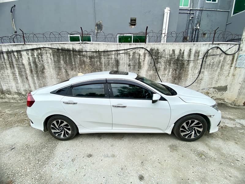 Honda Civic Oriel 2017 12