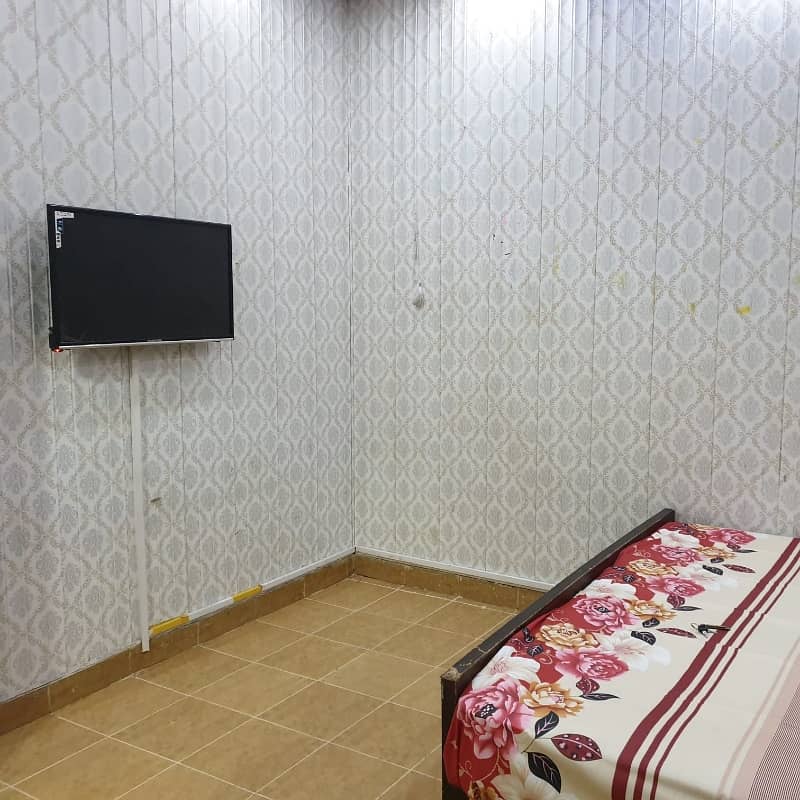 1 Bedroom Fully Furnished Flat For Rent In Block H-3 Johar Town Lahore 5