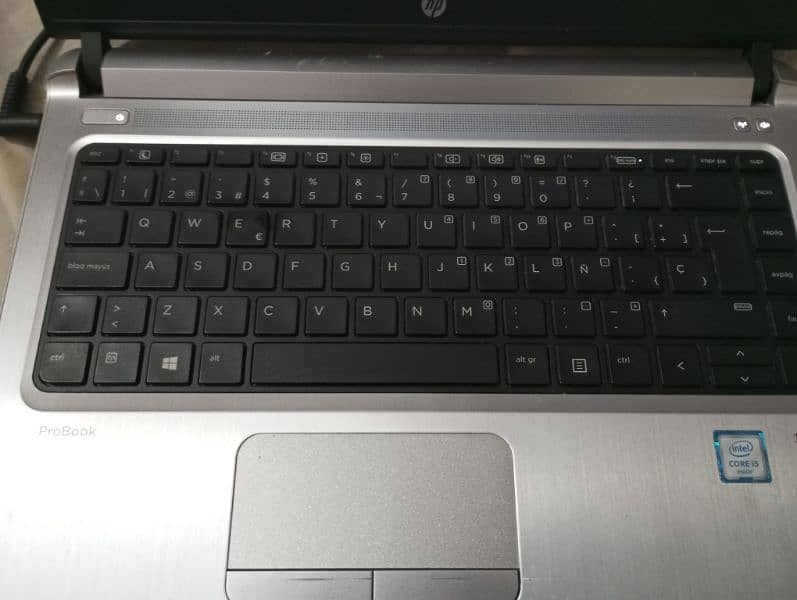 HP probook 430 G3 i5 6th gen 18