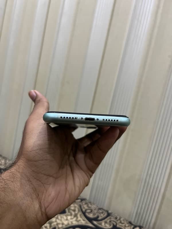 iPhone 11 64gb non pta LLA 3