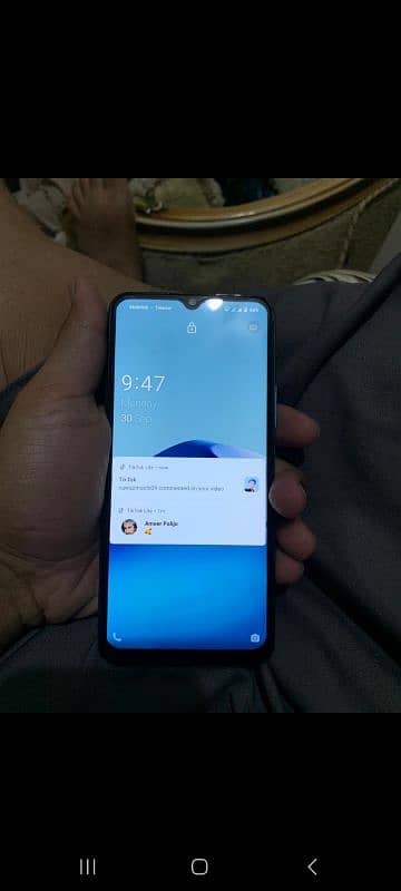 vivo y20s 6/128 2