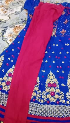 for sale medium size  age limit 10 to 11 year  cotton fabric