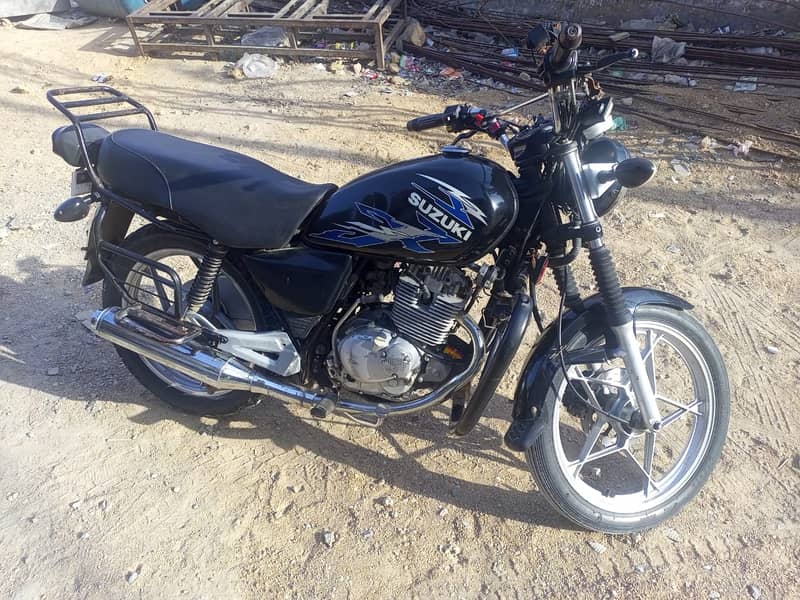 Suzuki GS 150 2020 3