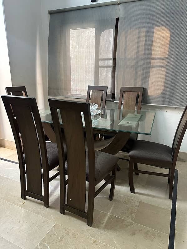 Dining table with Six chairs 0