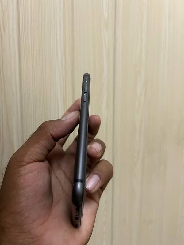 iPhone 8 256GB PTA ap 2