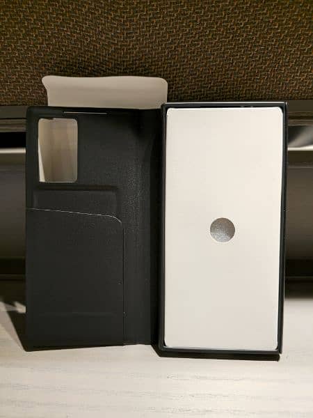 Smart View Wallet Case for Samsung Galaxy S24 Ultra 2