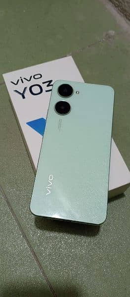 vivo Y03 4/64 very neat and clean 3