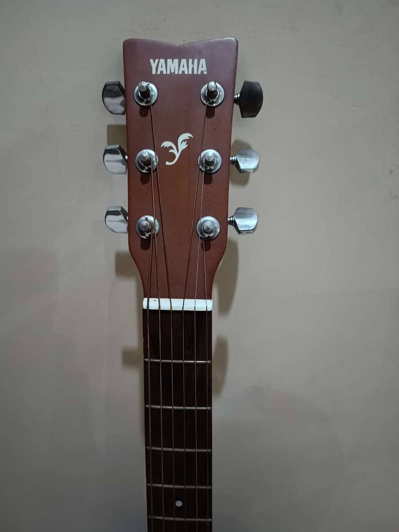 Professional Acoustic Guitar Yamaha || Made in Indonesia 7