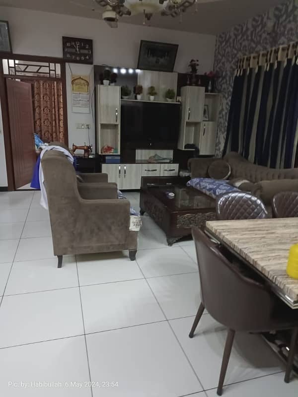 Portion Available For Rent, 2 Bed lounge, Second Floor, Block 12, Gulistan e johar 2