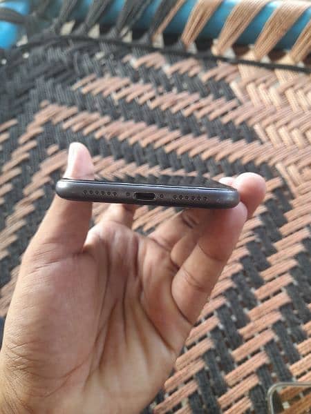 iphone 11 non pta. factory unlock 1