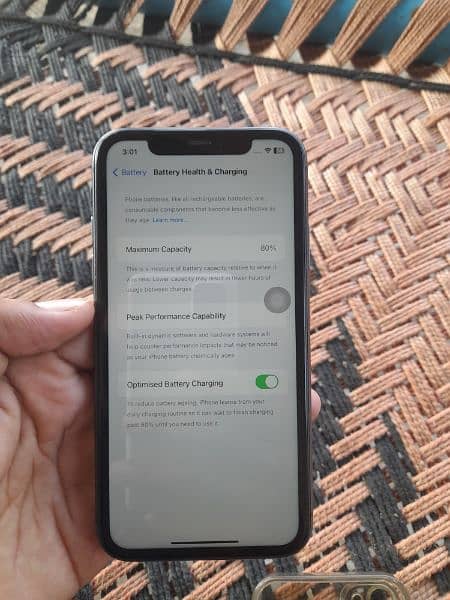 iphone 11 non pta. factory unlock 3