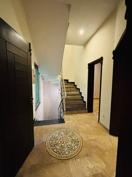 5 marla Corner, main boulvard house for sale in bahria nasheman. 17