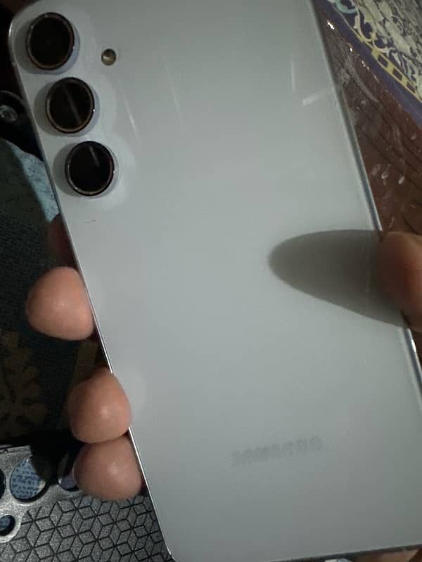 SAMSUNG A55 8/256 white colour with warranty 2