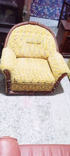 Sofa Set in Good Condition