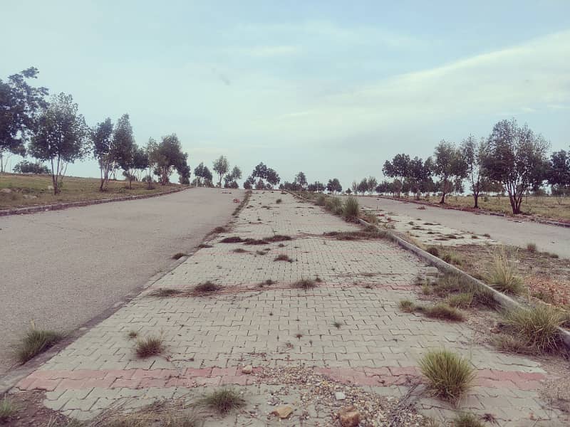 4 Marla Commercial Plot For Sale In Sector Bluebell, DHA Valley, Islamabad 5