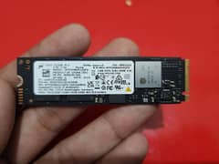 M2 NVMe SSD 512 GB