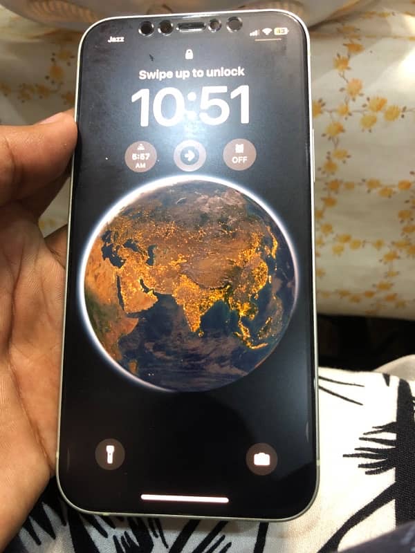 iphone 12 10/10 with box pta approved 1