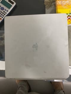 ps 4 glacier white colour 500gb