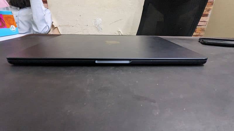 Apple Macbook Air M. 2 2022 8/256 5