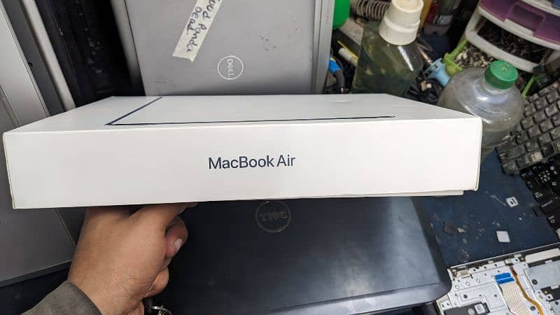 Apple Macbook Air M. 2 2022 8/256 9