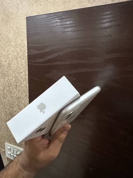 Iphone 11 ( PTA APPROVED 128GB) 3