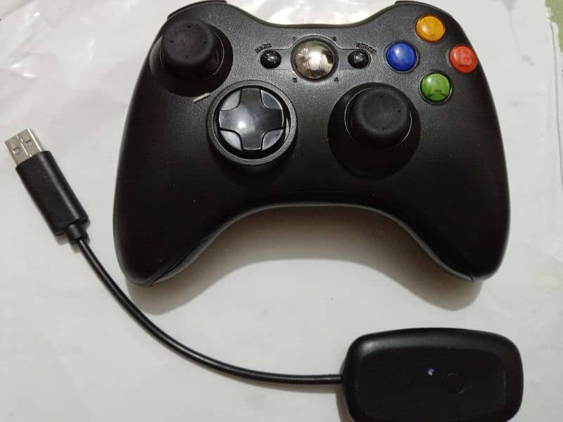 Gaming controller Xbox 360 games and computers games 0