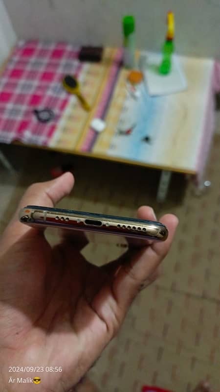 iphone xs for sale 4