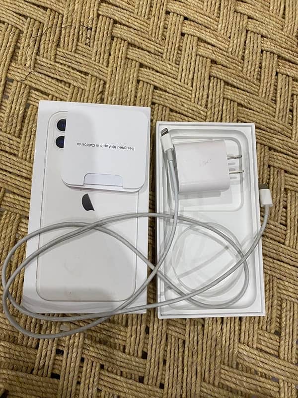 IPHONE 11 non pta 64gb jv WHITE COLOUR WITH BOX 11