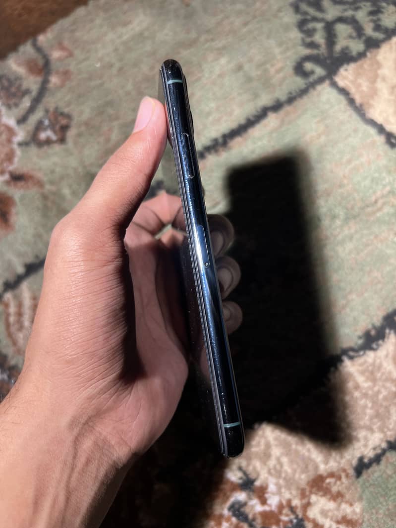 iPhone 11pro max Pta Approved 1