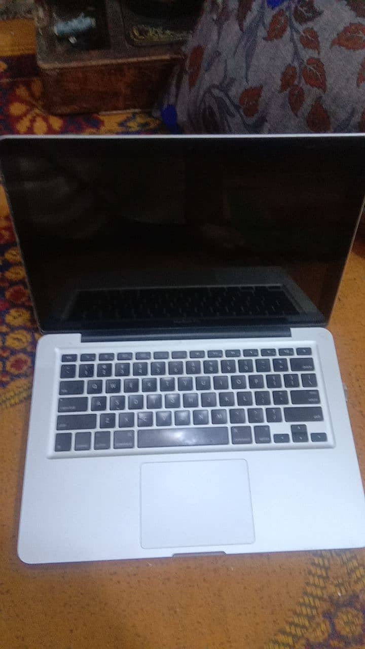 apple macbook pro 2012 1