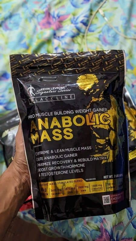 anabolic and whey protein pouches of 1kg available 1