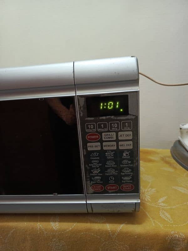 Dawlance Microwave 1