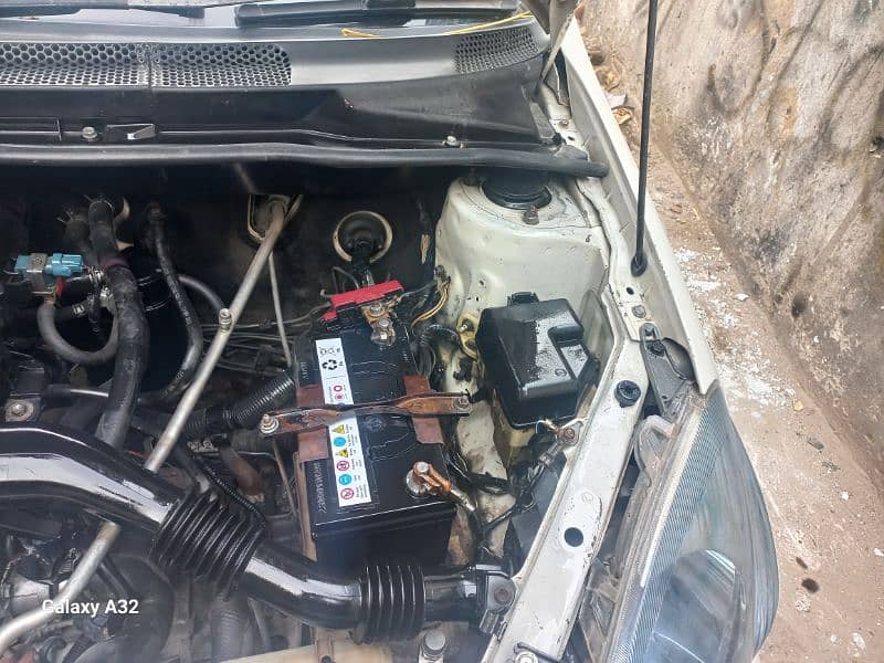 Toyota Vitz 2003 exchange possible 5