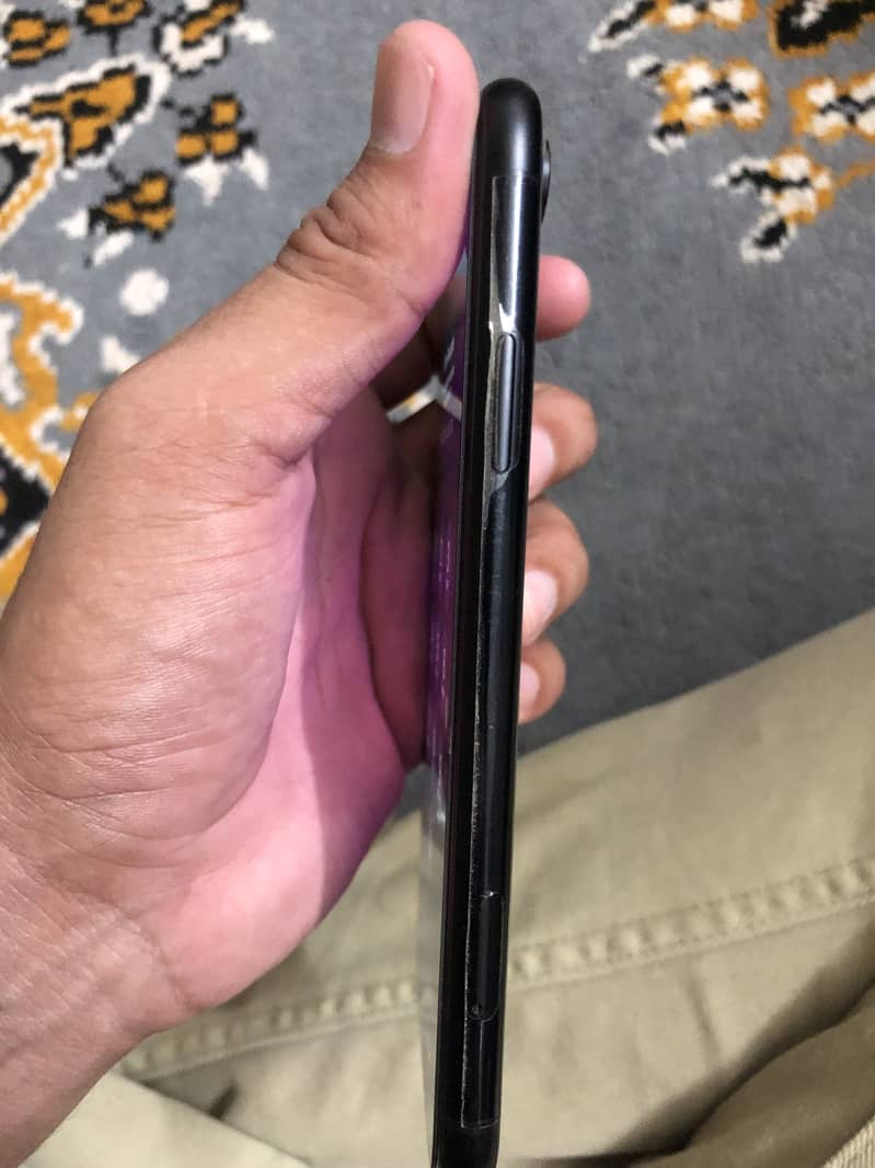 IPhone XR JV 10 By 10 Condition 1