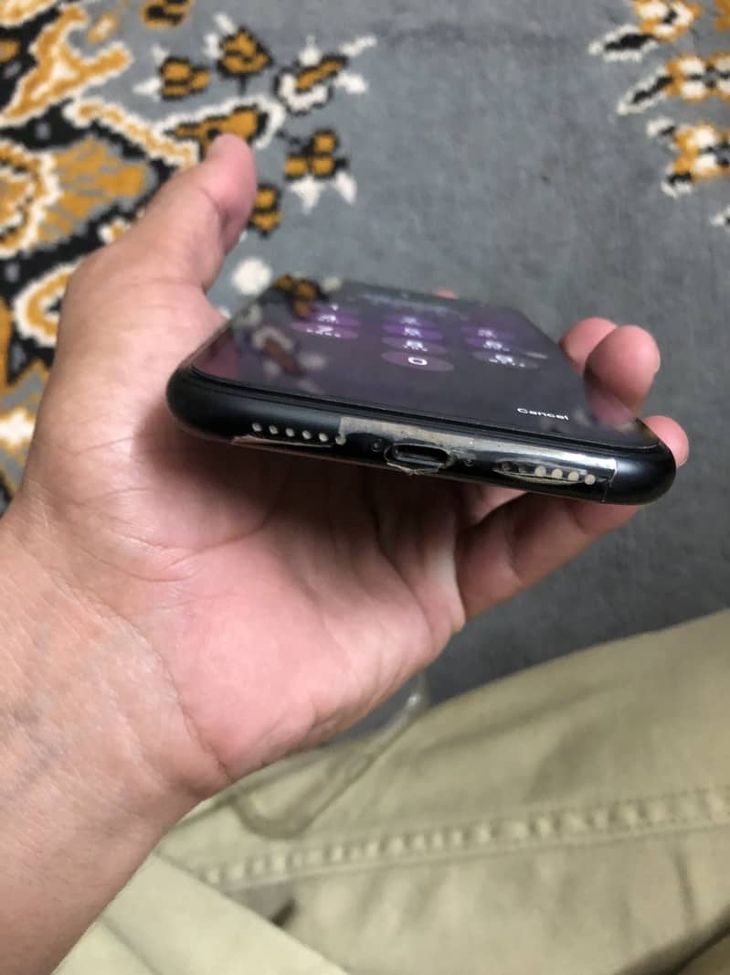 IPhone XR JV 10 By 10 Condition 2